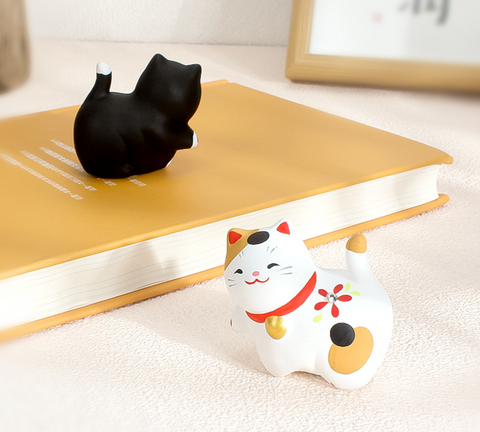 Lucky Healing Cat Ceramic Black