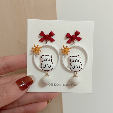 Sitting White Bear Earring