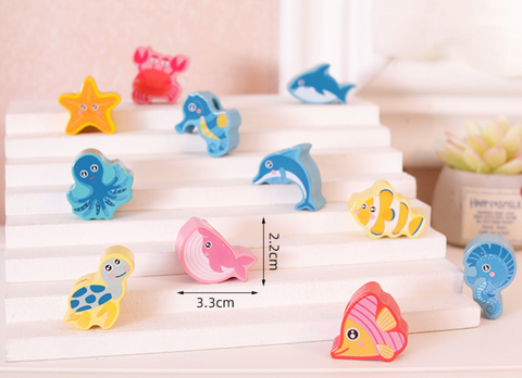 136 pcs of Wood Cartoon Lace Blocks