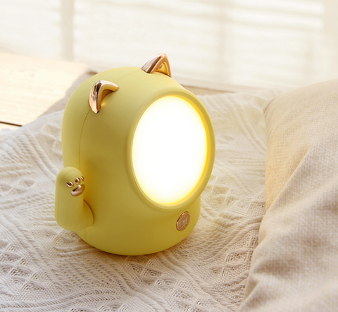 Lucky Cat Nightlight
