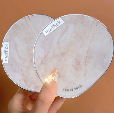 Maffick Shell Eye Shadow Palette