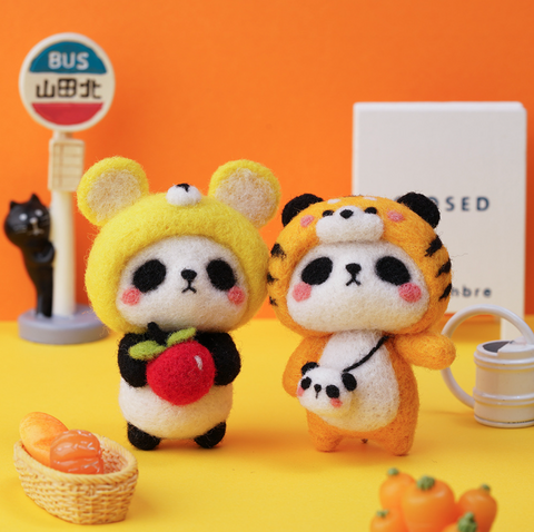 Baby Panda Needle Felt DIY Set
