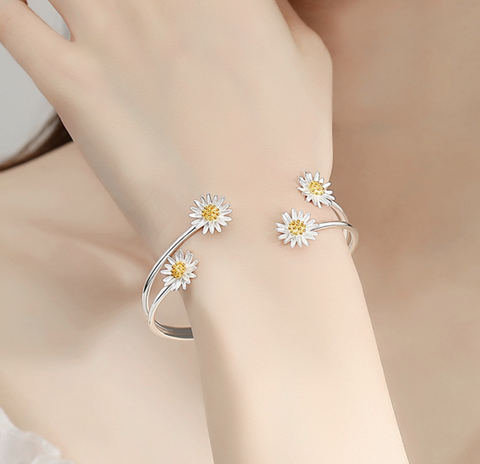 Daisy Bracelet