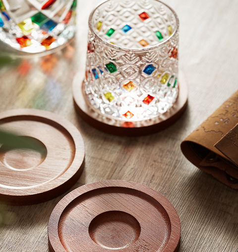 Color Whiskey Glass with Wood Coaster