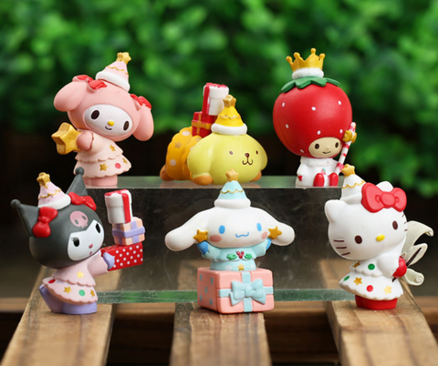 Sanrio Christmas Statues