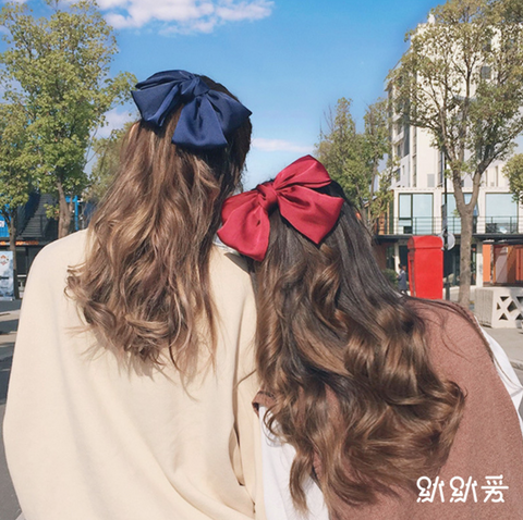 Large Ribbon Bow