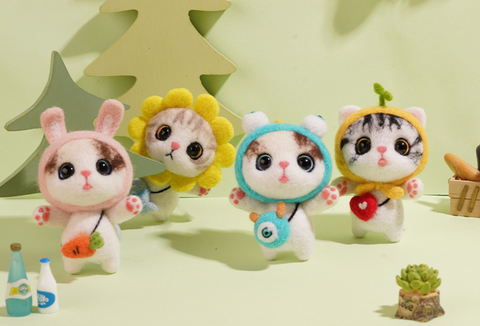 Dress Up Kitty Needle Felt Set