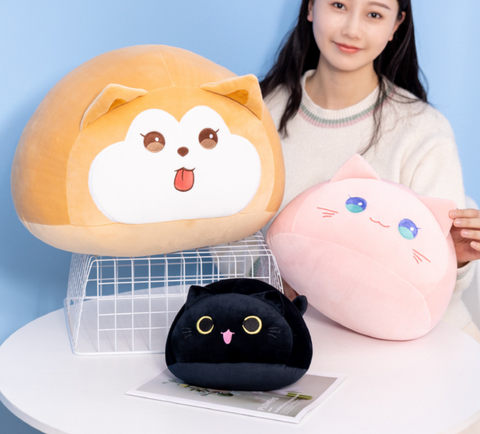 Half Moon Kitty Plush 30cm