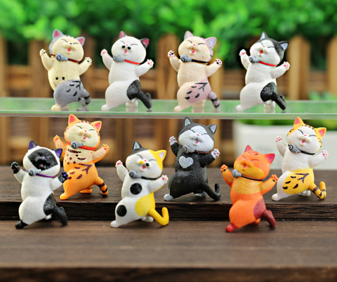 Dancing Cats Chibi Statues