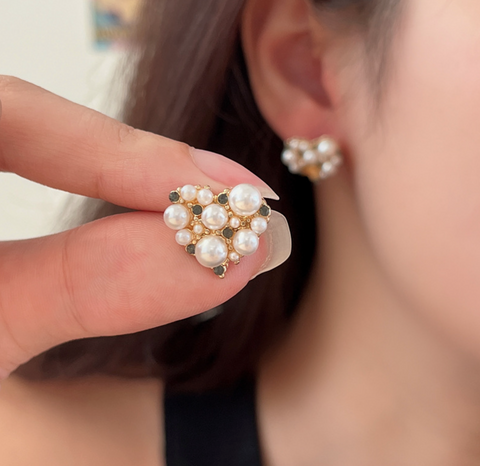 Pearl Heart Earring