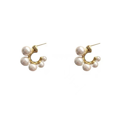 Lulu Pearl Earring