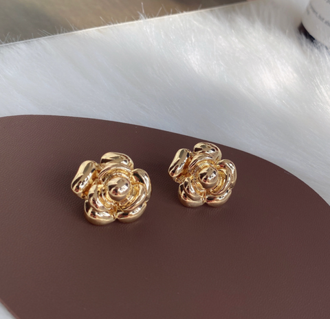 Gold Rose Stud Earring