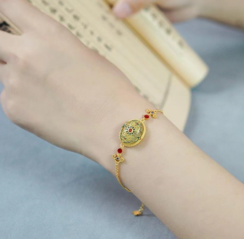 National Style Gold Bracelet 19cm