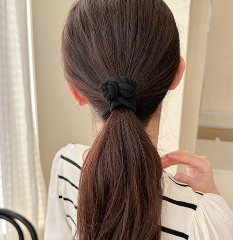 Double Knot Hair Tie