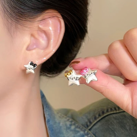 KT Star Ribbon Earring