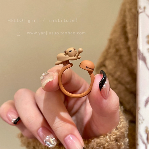 Capybara Hammer Ring