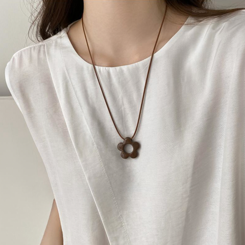 Five Petal Necklace