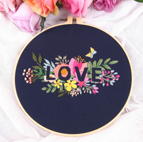 LOVE Embroidery DIY 20cm