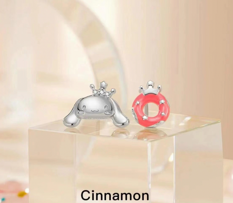 Silver Cinnamonroll Donut Earring