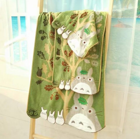 Totoro Three Sprites Bath Towel