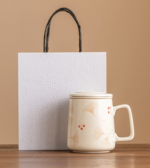 Gingko Leaf Ceramic Mug with Lid