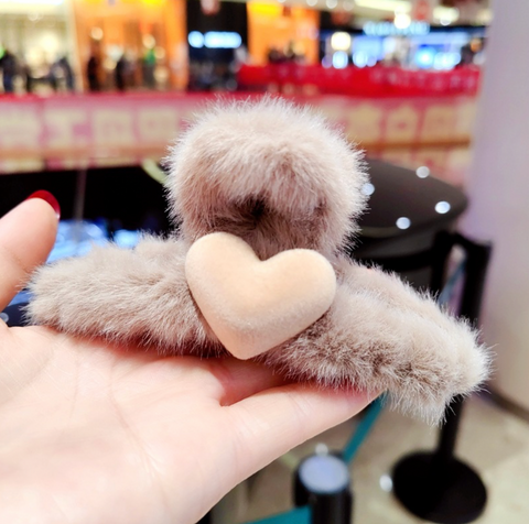 Fuzzy Heart Hair Claw Clip