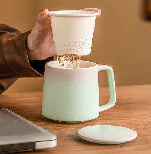 Large Soothing Ceramic Cup with Lid
