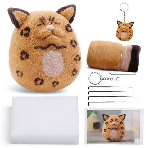 Spotter Light Brown Kitty Keychain DIY Felt Set