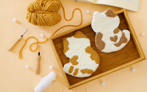 Caramel Cat Carpet Coaster DIY
