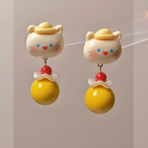 Smiley Yellow Kitten Earring