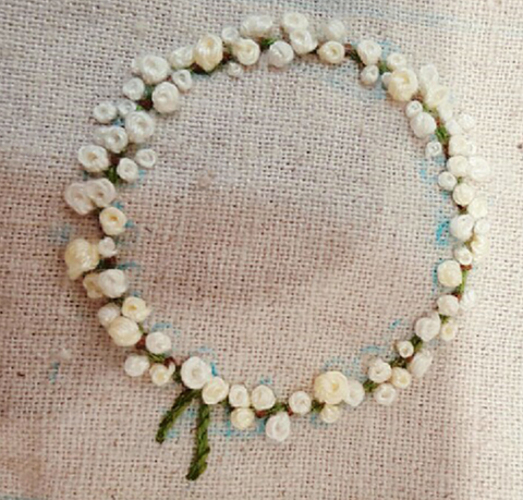Little White Flowers Wreath Embroidery