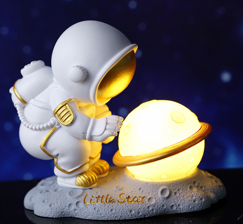 Astronaut Moon Light Statue