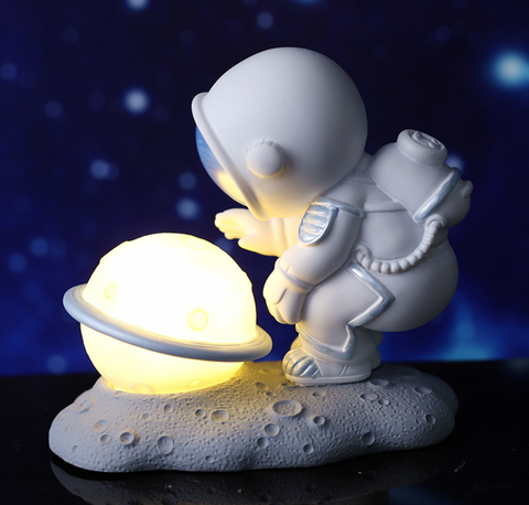 Astronaut Moon Light Statue